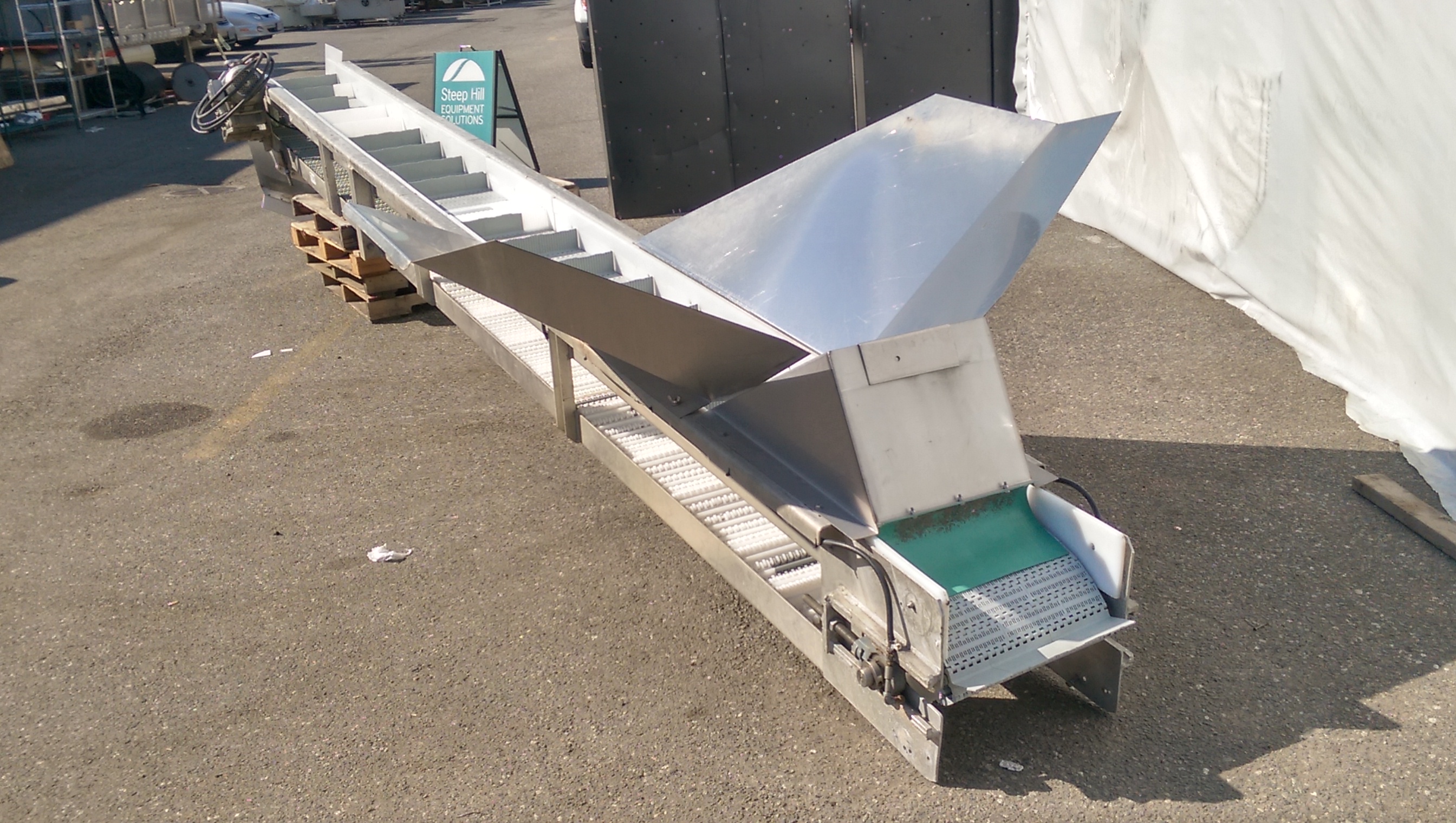 Used 21'L Incline Unloading Conveyor