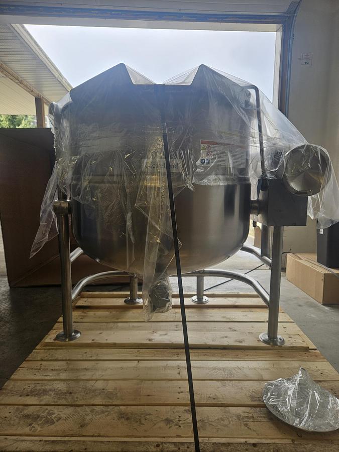 Used Cleveland 80 Gallon Tilting Kettle
