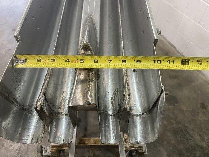 Used Commercial 4-Lane Shaker Conveyor