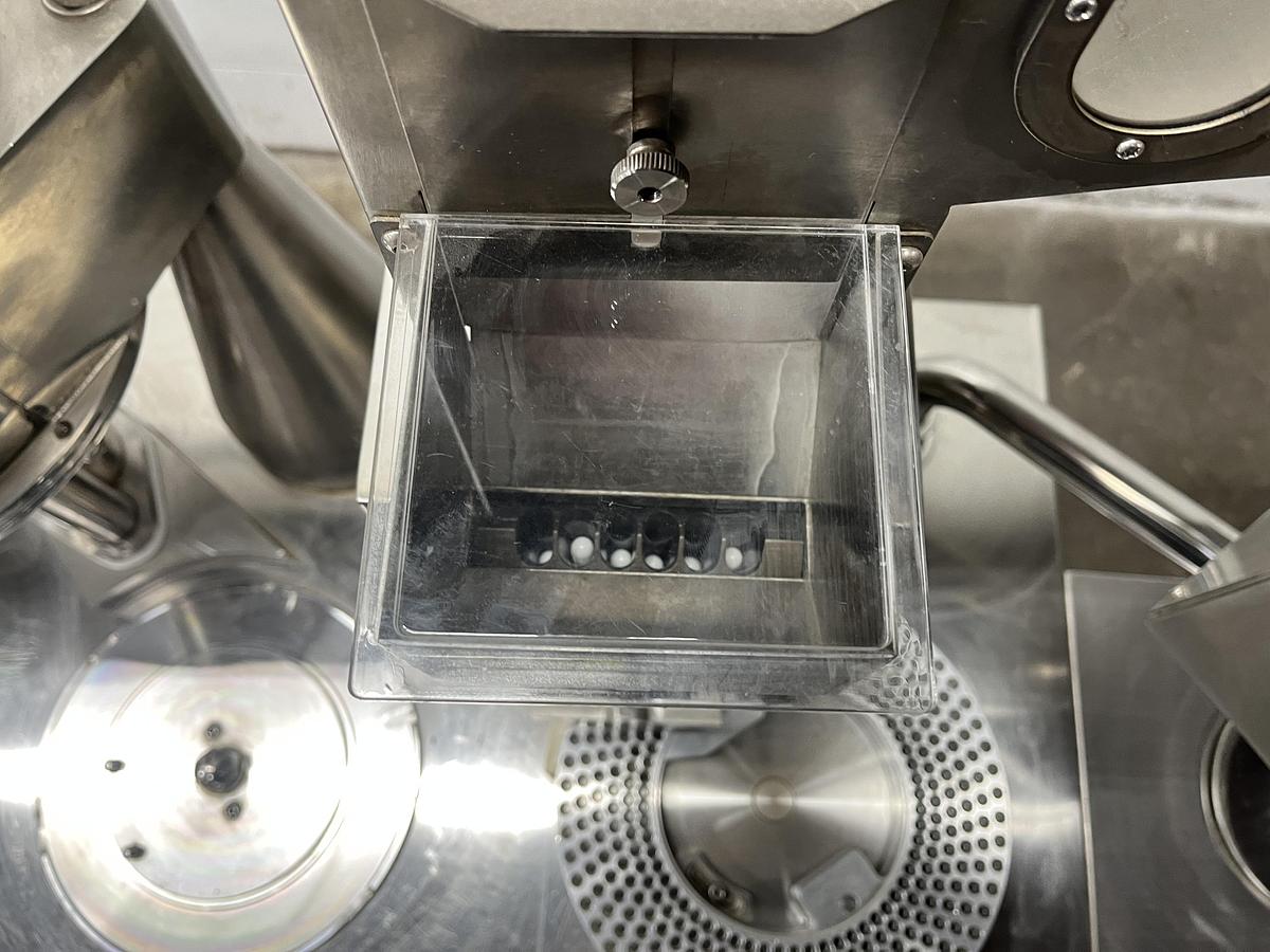 Used Sinoped Capsule Filler