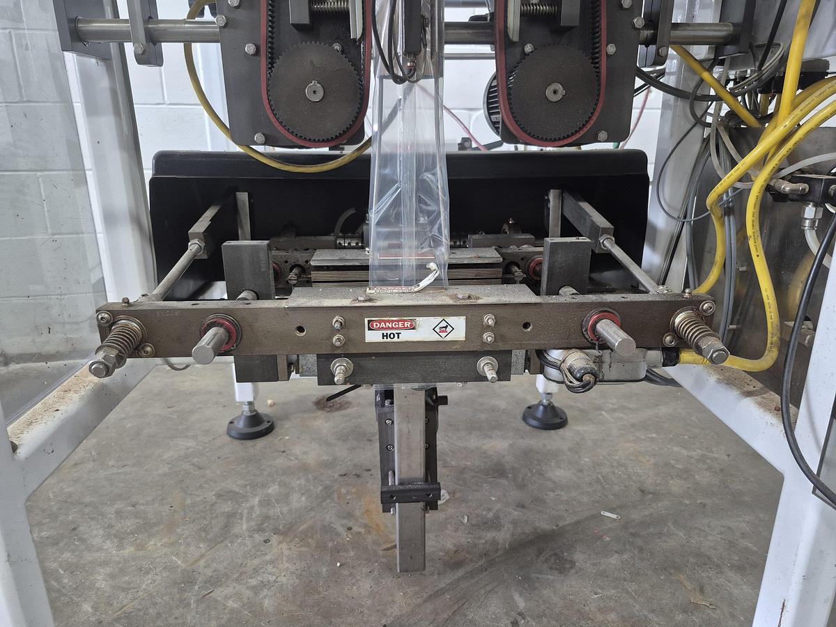 Used Matrix Packaging Machinery Vertical Form-fill-Seal Bagger