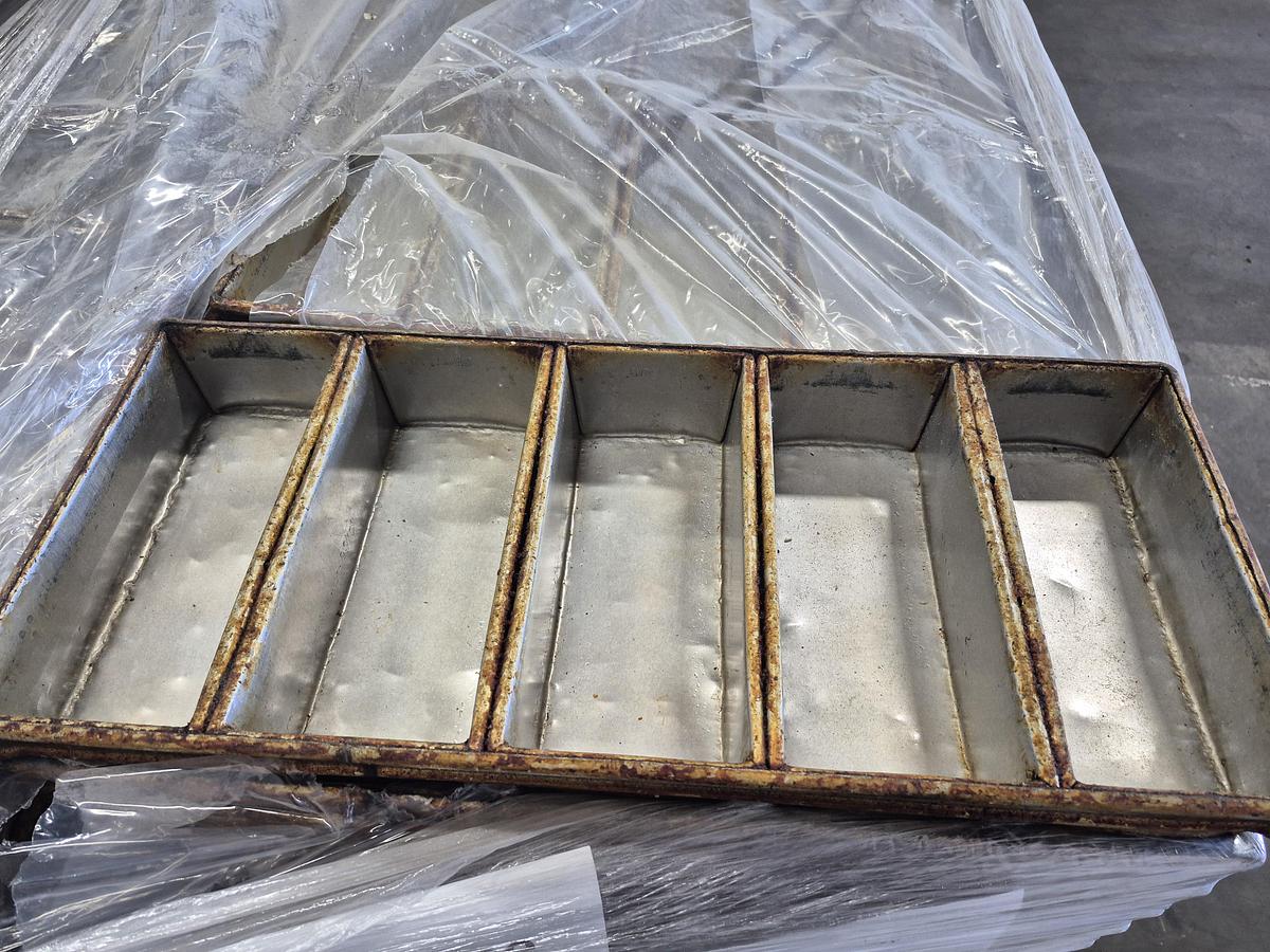 Used Commercial 5-Loaf Bread Pan