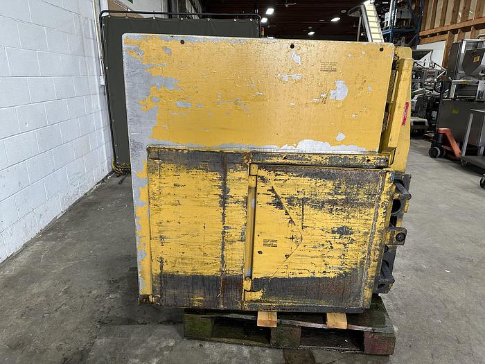 Used Cascade 55C-CC-2A Carton Clamp