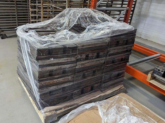 Used 3-Strap Bread Loaf Pans