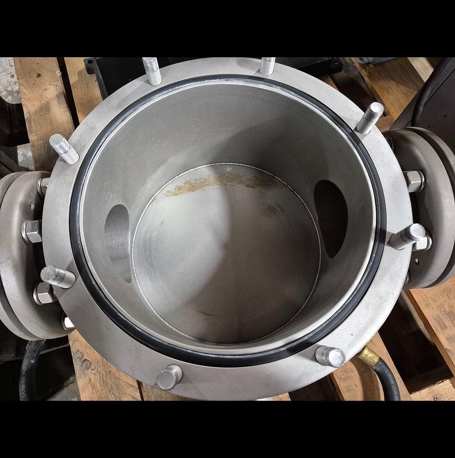 Used Liquid Magnet Trap