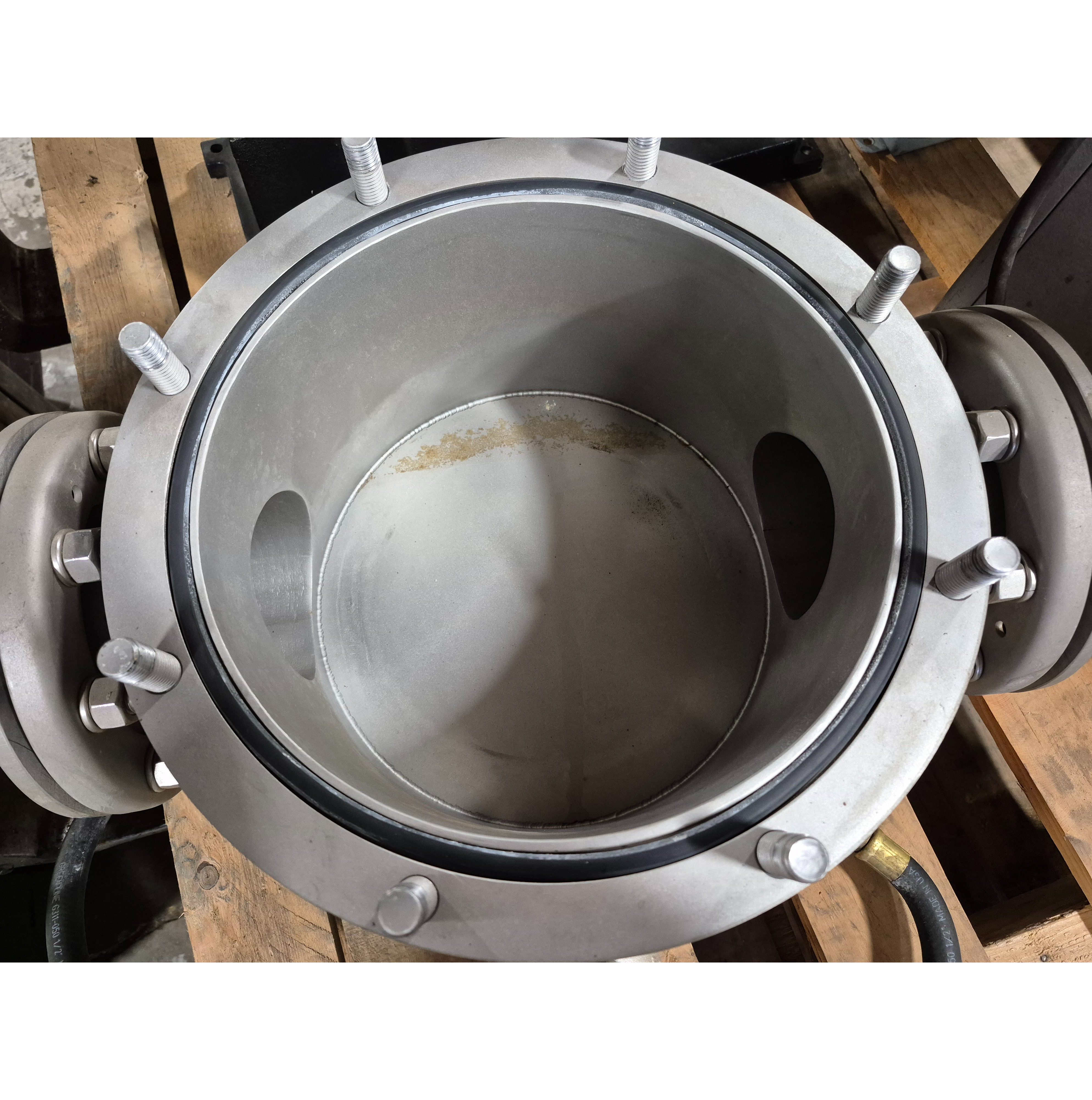 Used Liquid Magnet Trap