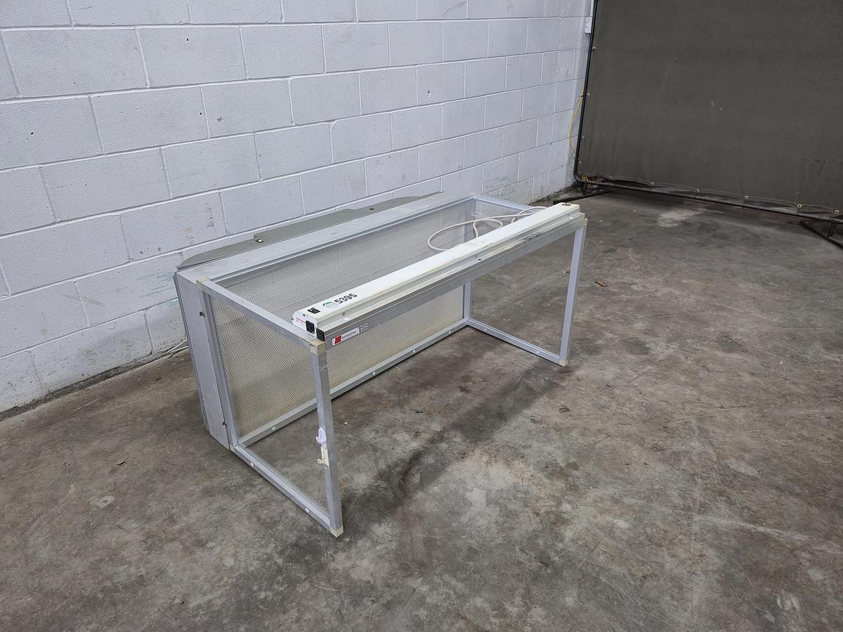 Used Microzone HLF-2-4 Horizontal Laminar Flow Clean Bench Hood