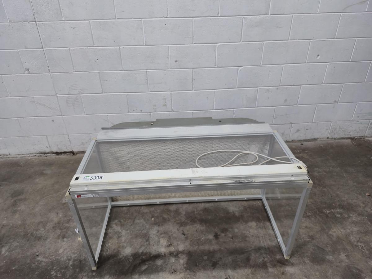 Used Microzone HLF-2-4 Horizontal Laminar Flow Clean Bench Hood