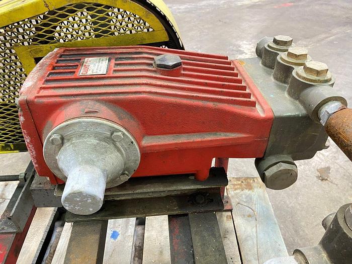 Used GIANT LP122W Positive Displacement Pump