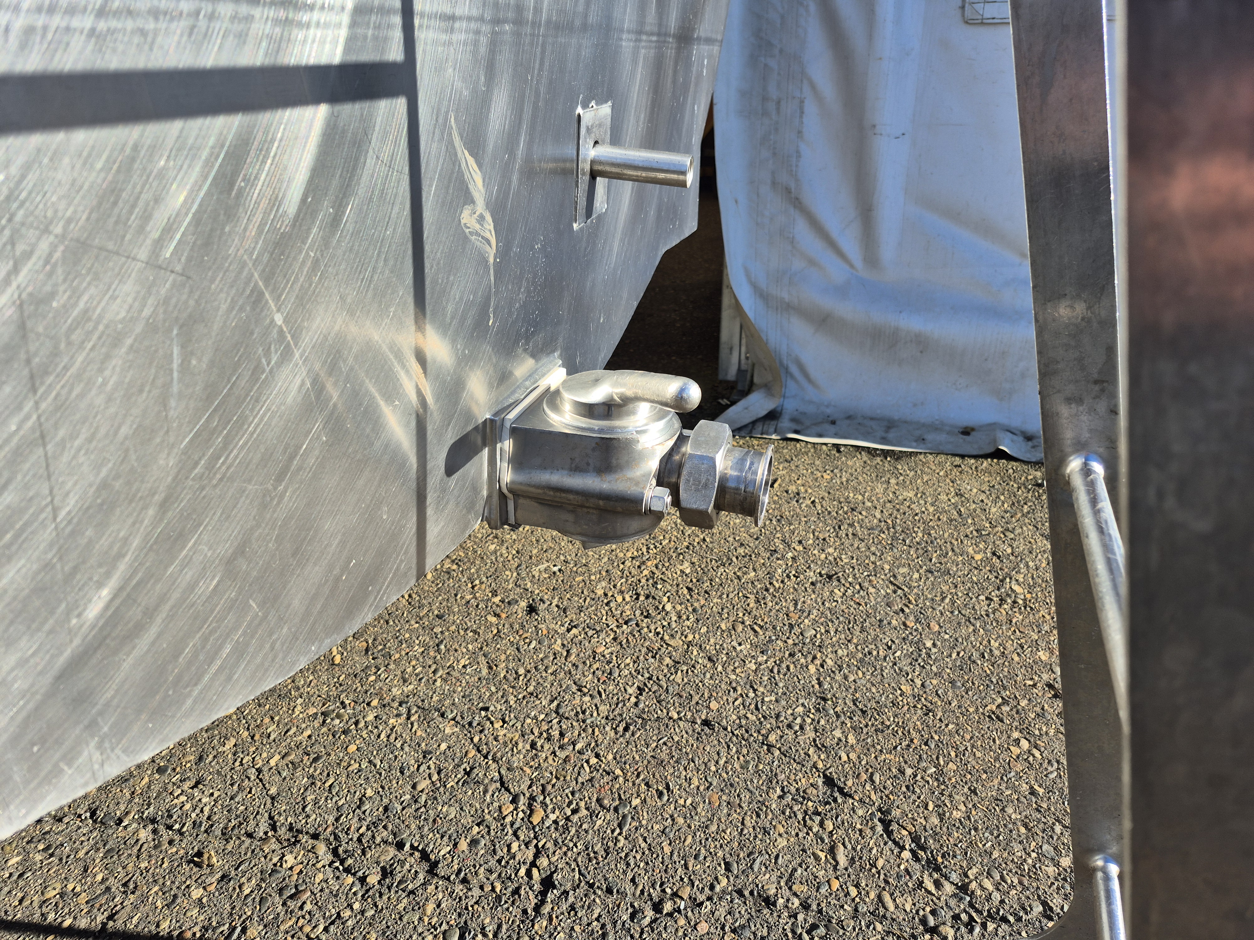 Used Paul Mueller Horizontal 2000 Gallon Tank