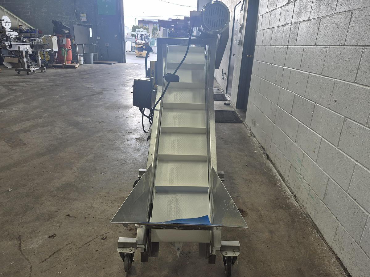 Used Incline Conveyor with Hopper