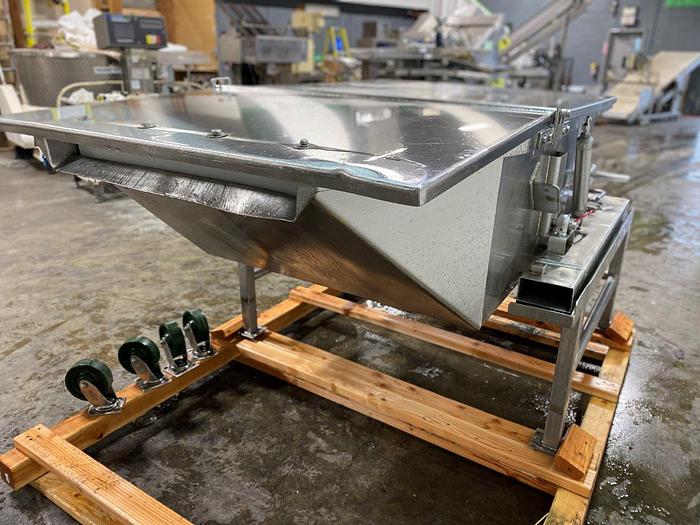 Used Mobile Self-Dump Product Hopper