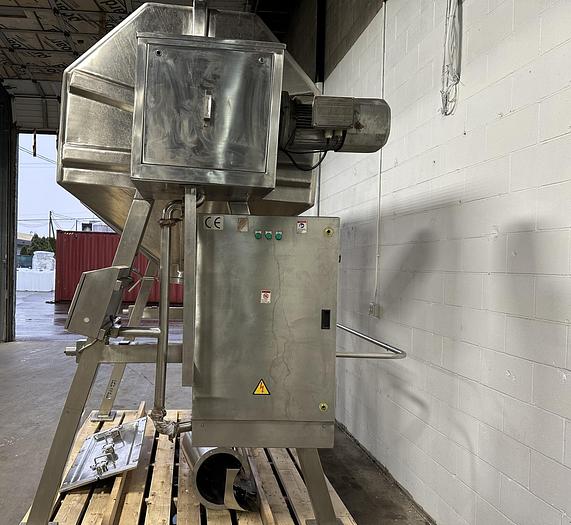 Used Saan OB-3000 Octagonal Blender