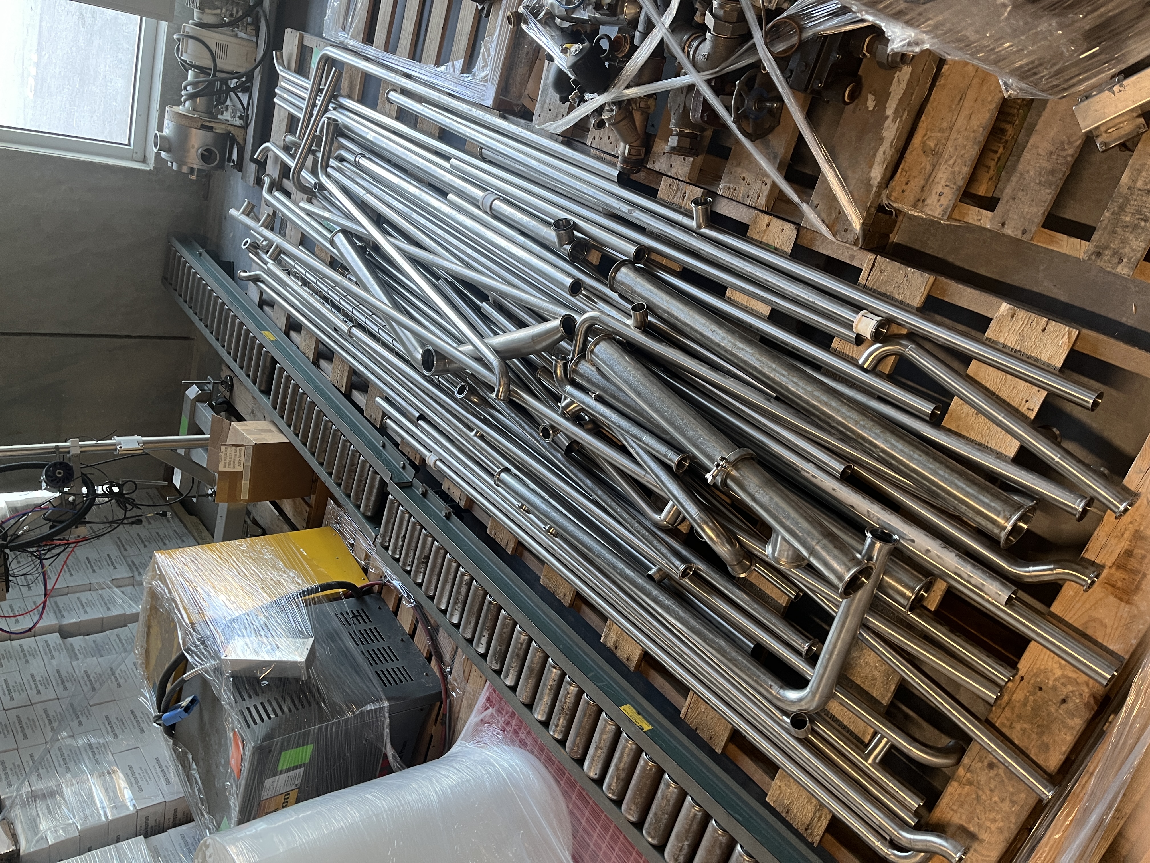 Used 2 Univeyor Gravity Roller Conveyors