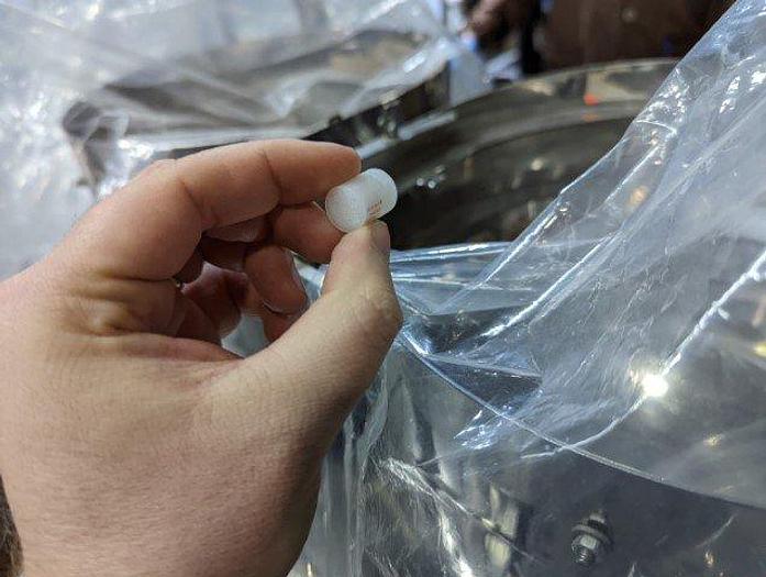 Used Lattine LSM50 Desiccant Dispenser