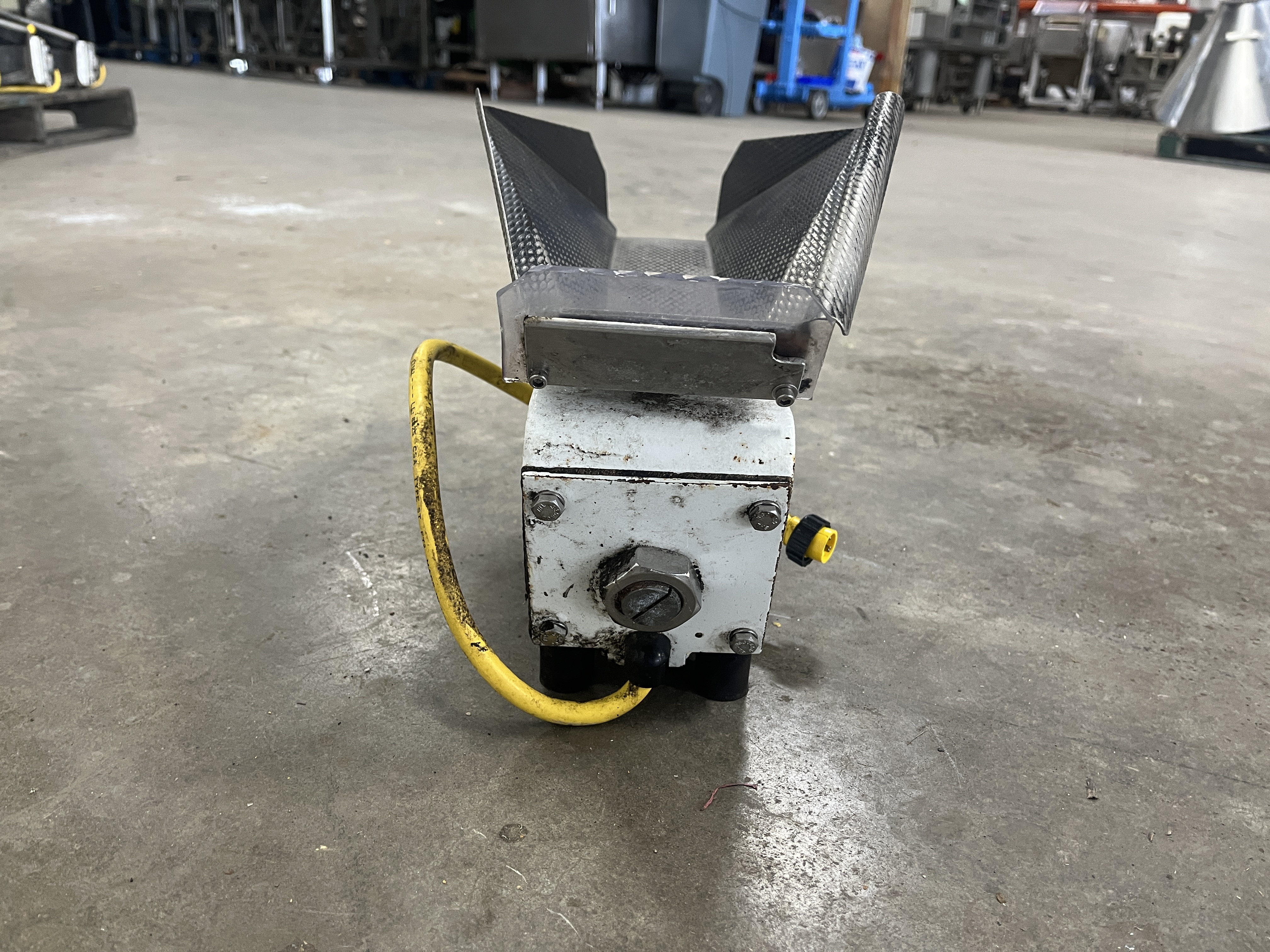 Used Eriez KHS-5 Electromagnetic Vibratory Feeder Drive
