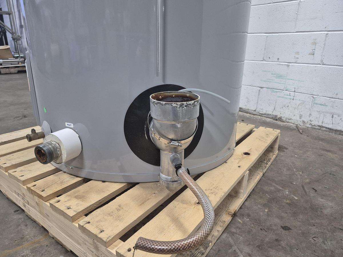 Used A.O. Smith Cyclone MXi Gas Water Heater