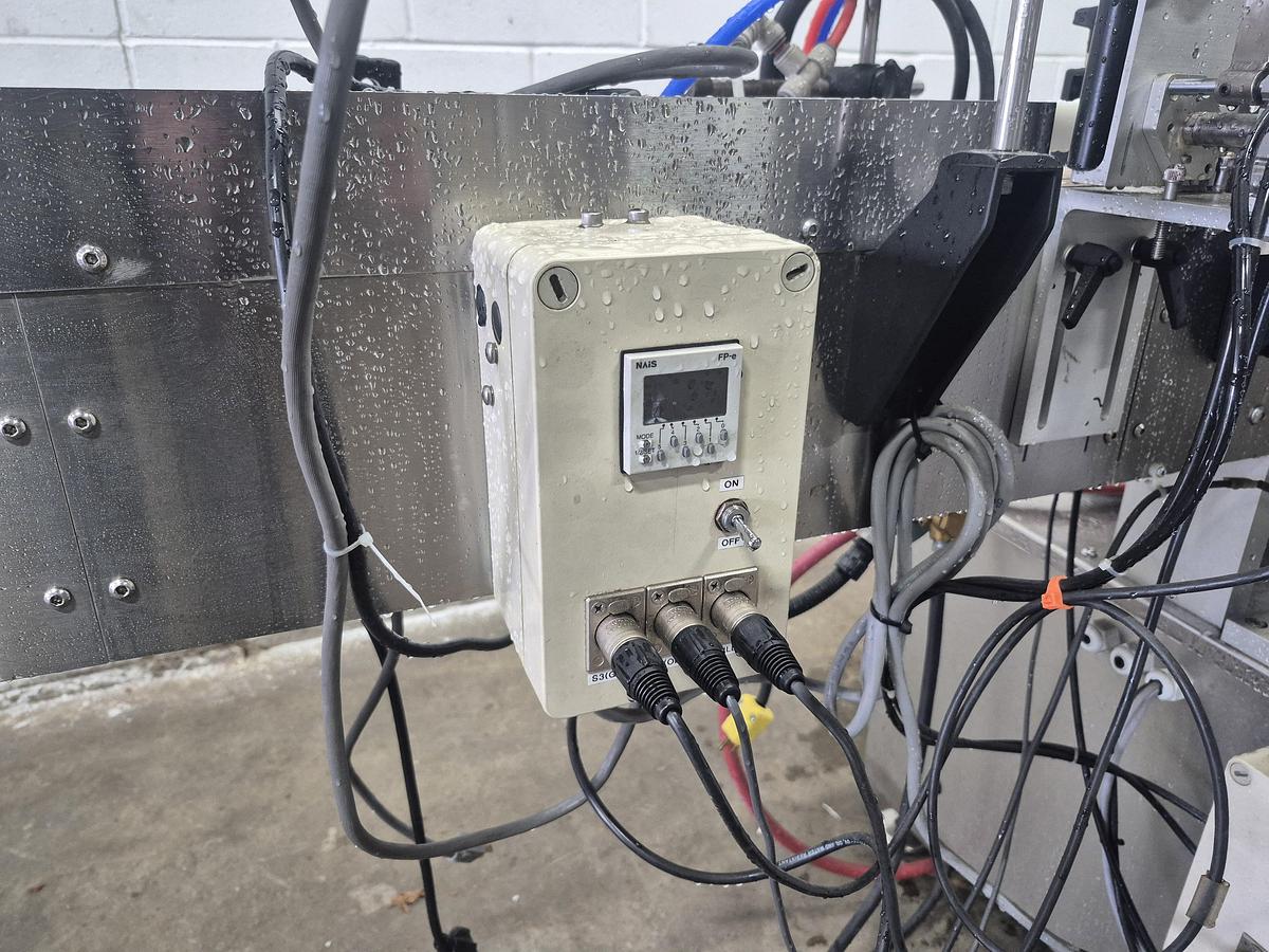 Used Aesus Eco Wrap Prism Labelling Machine