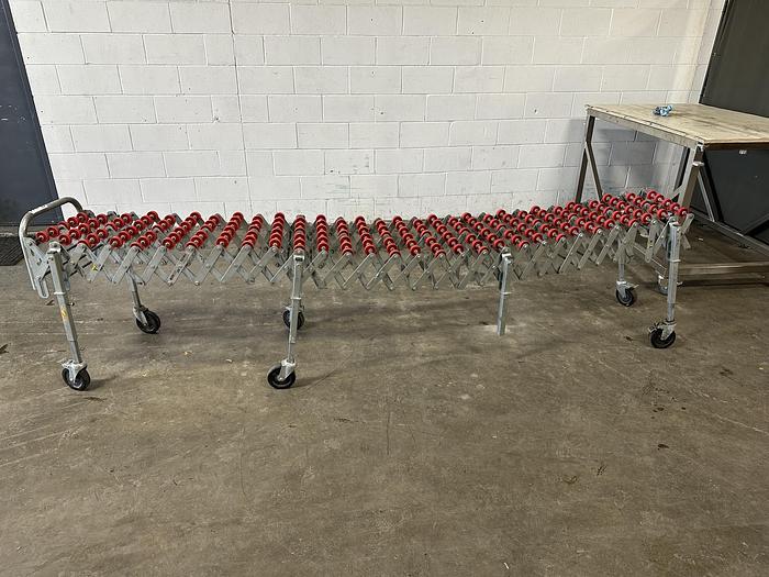 Used Nestaflex 226 Expandable Conveyor