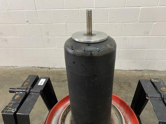 Used Bladder Press - 40 Litre