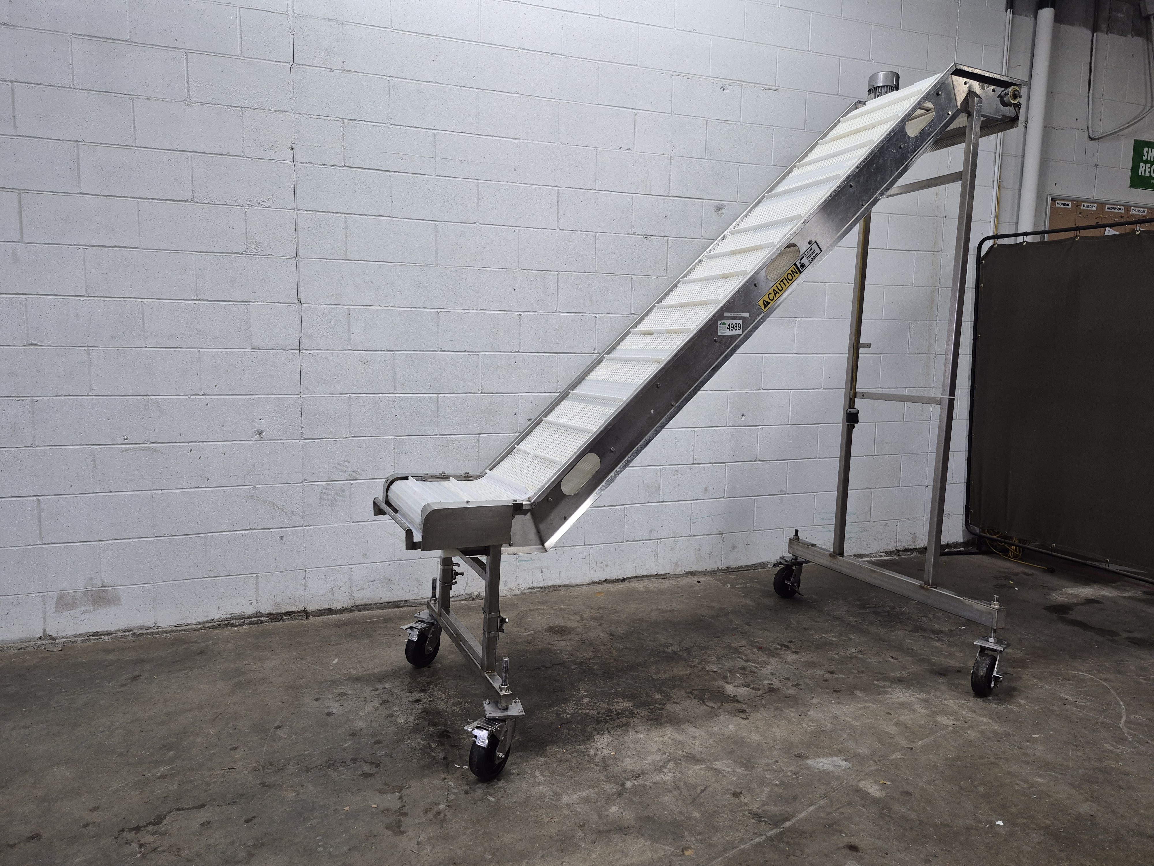 Used 7.5 Feet Incline Conveyor 