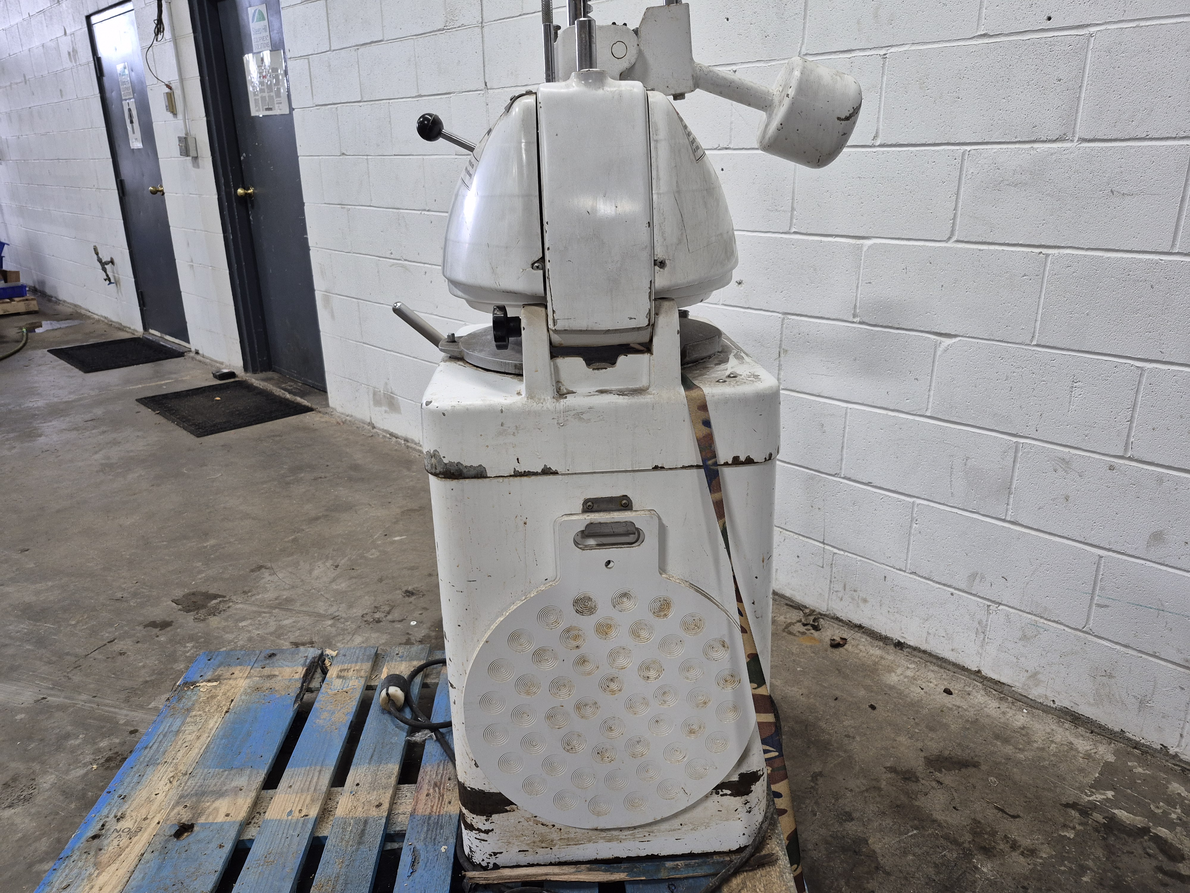 Used Cinelli CG/SDR-50 Semi-Automatic Bun Divider Rounder