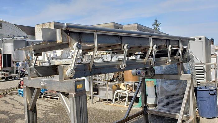 Used Stainless Steel Shaker Conveyor