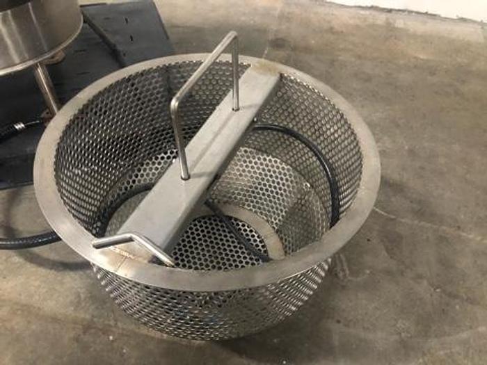 Used Southbend 40-Gallon Electric Steam Kettle