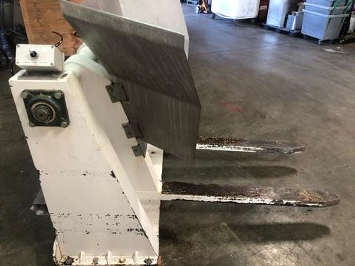 Used Tonelli Large Bowl Lift