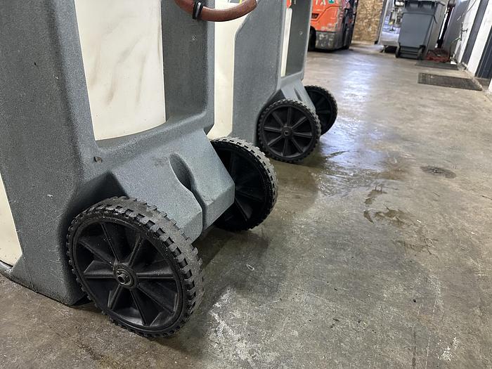 Used ZEP Rolling Foamer Plus