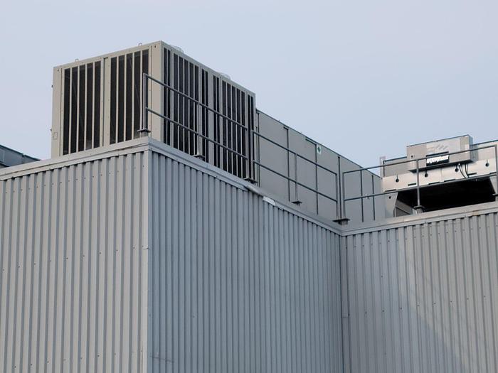 Used 116 ton Chiller with Pumps + 40 ton Crane