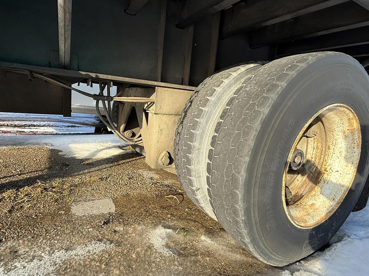 Used 1989 Fruehauf 48', 4 Axle Flat Deck Trailer