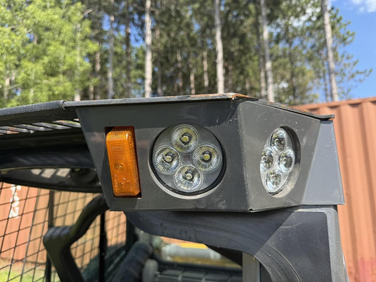 Used 2020 New Holland L320