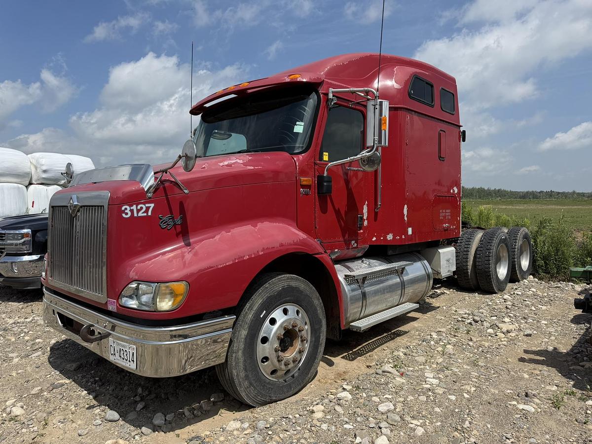 Used 2005 International 9200i