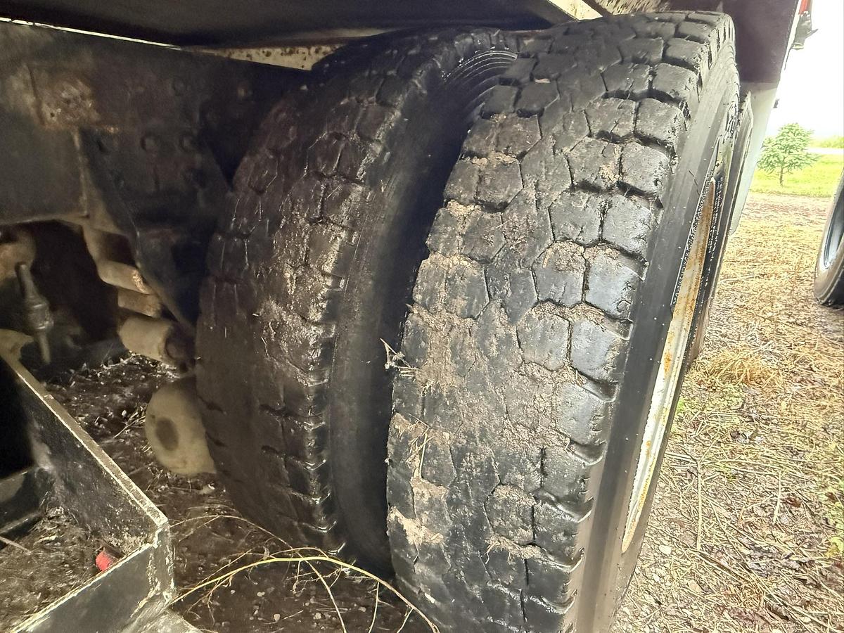 Used Freightliner Cat 350, 8LL Alliston Machinery Box