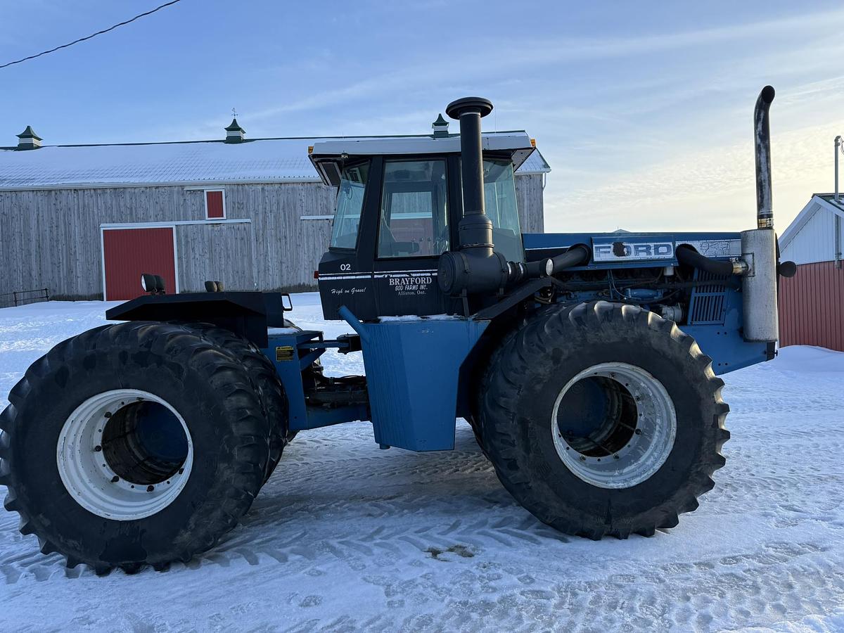 Used 1989 Ford Versatile 946 Articulating 4wd, Cummins, 4 Remotes