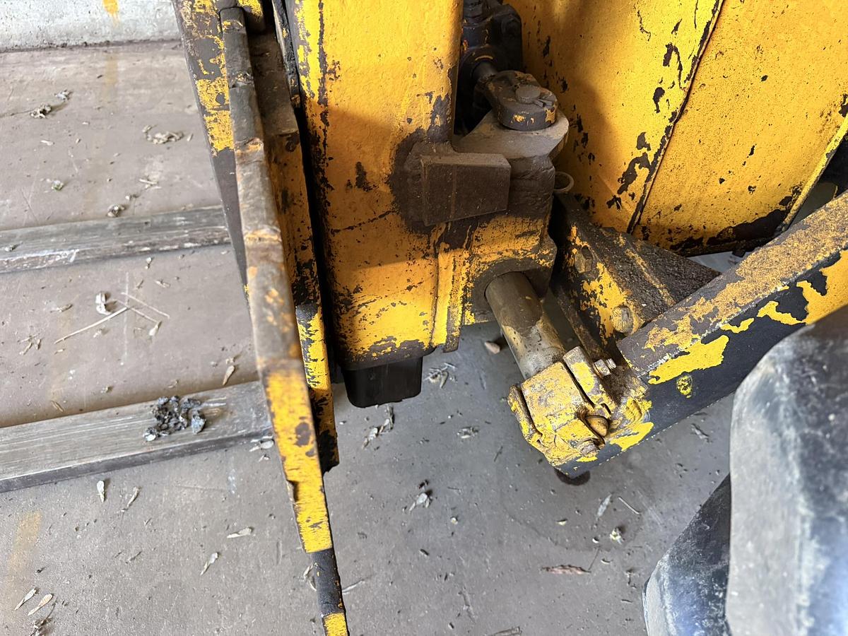 Used Massey Ferguson Lift King, 2 Stage, Side Shift Fork Lift
