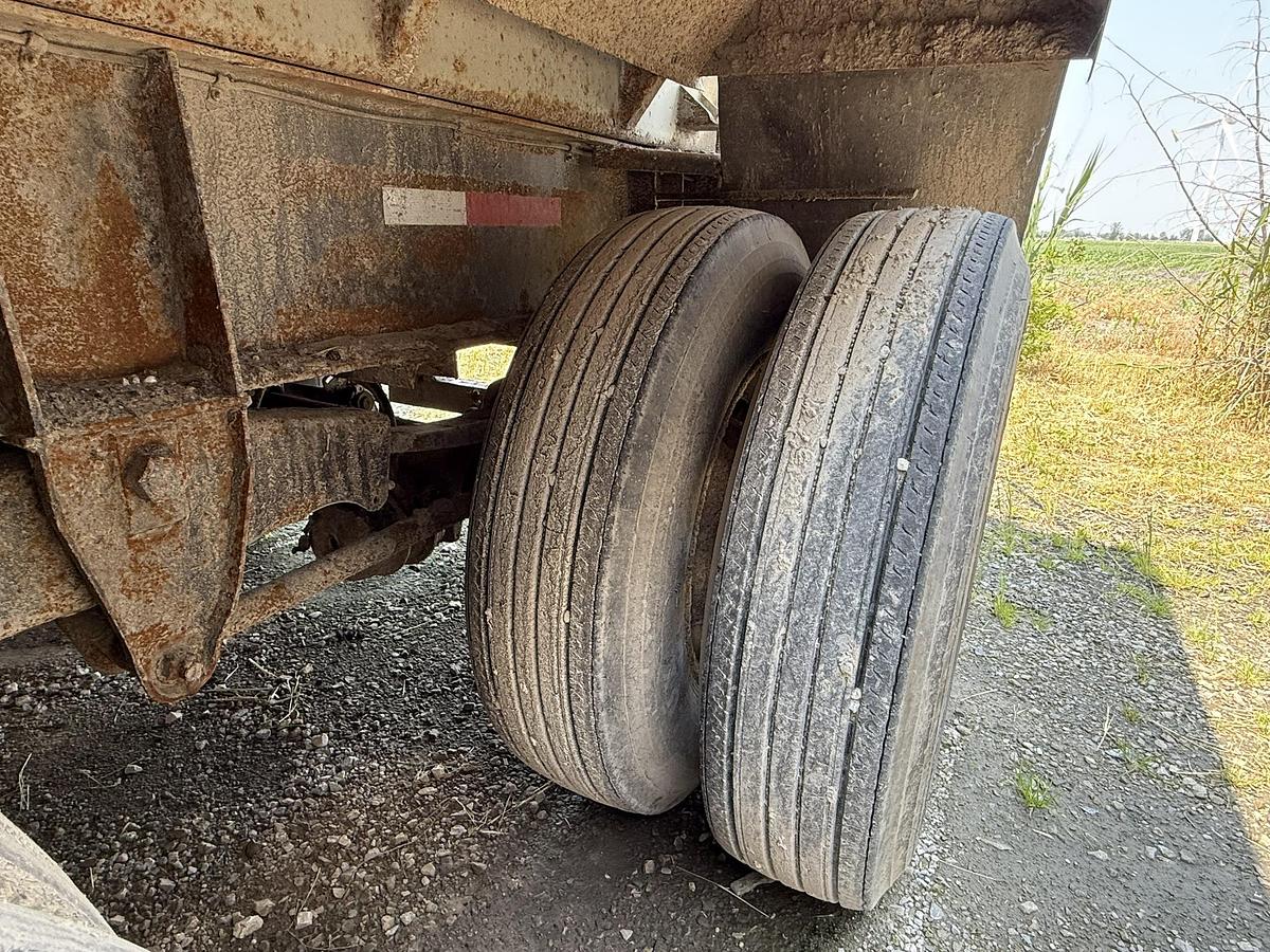 Used Alliston Machinery 40' Live Bottom Produce Trailer