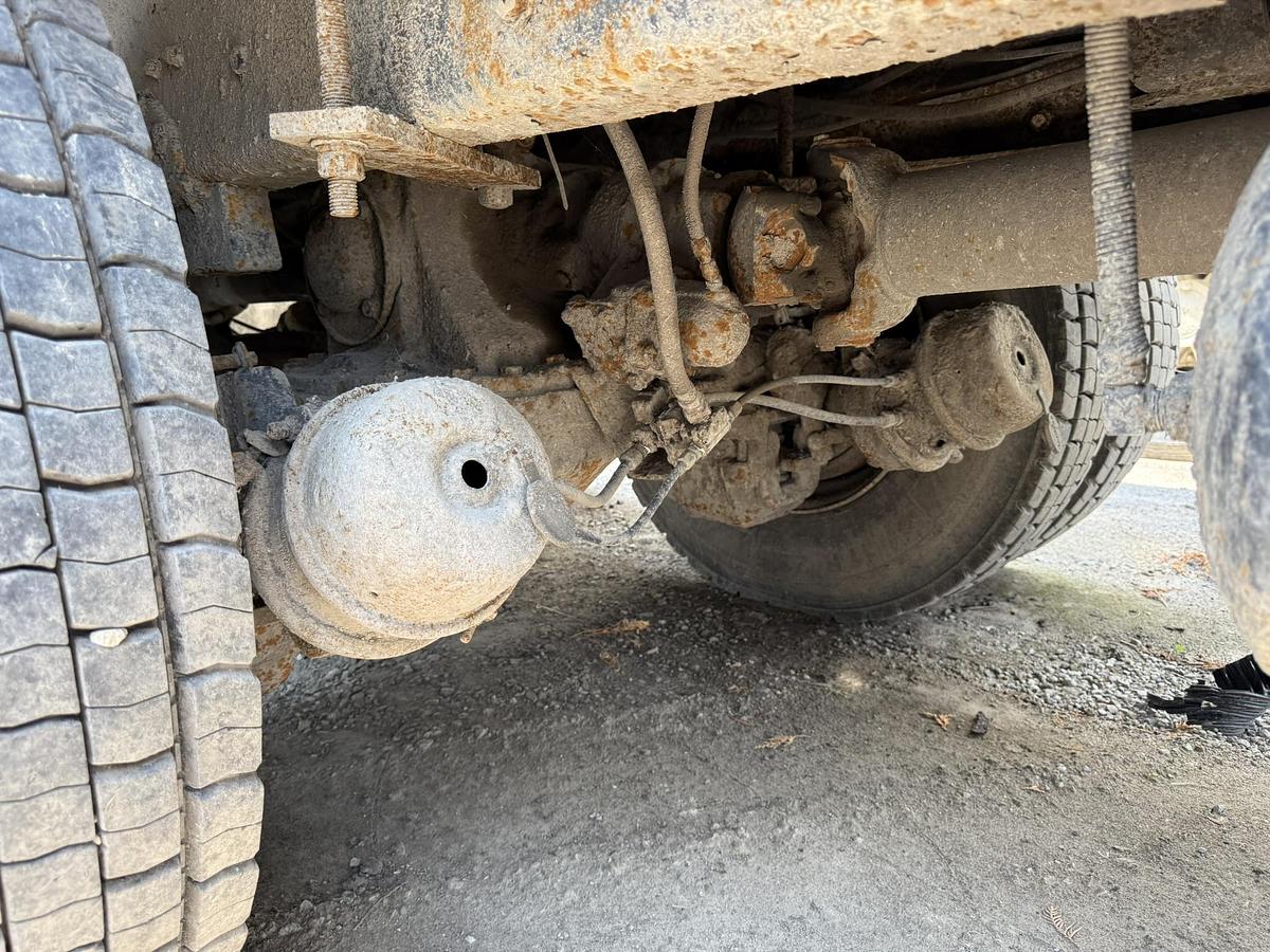 Used 1997 Mack Potato Bulk Box On Mack Truck