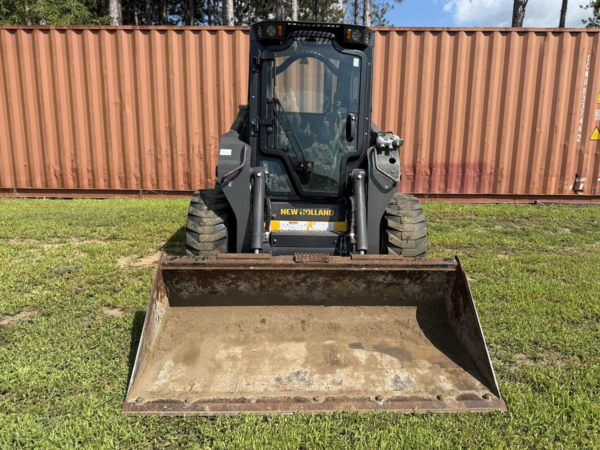 Used 2020 New Holland L320