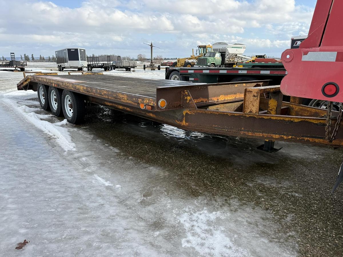 Used Hudson 23' Deck Over, Tri-Axle, Ramps