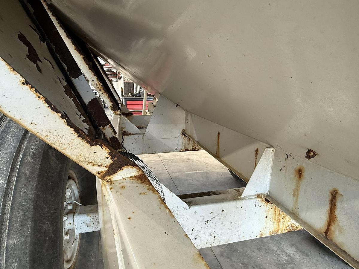 Used Willmar Super 800