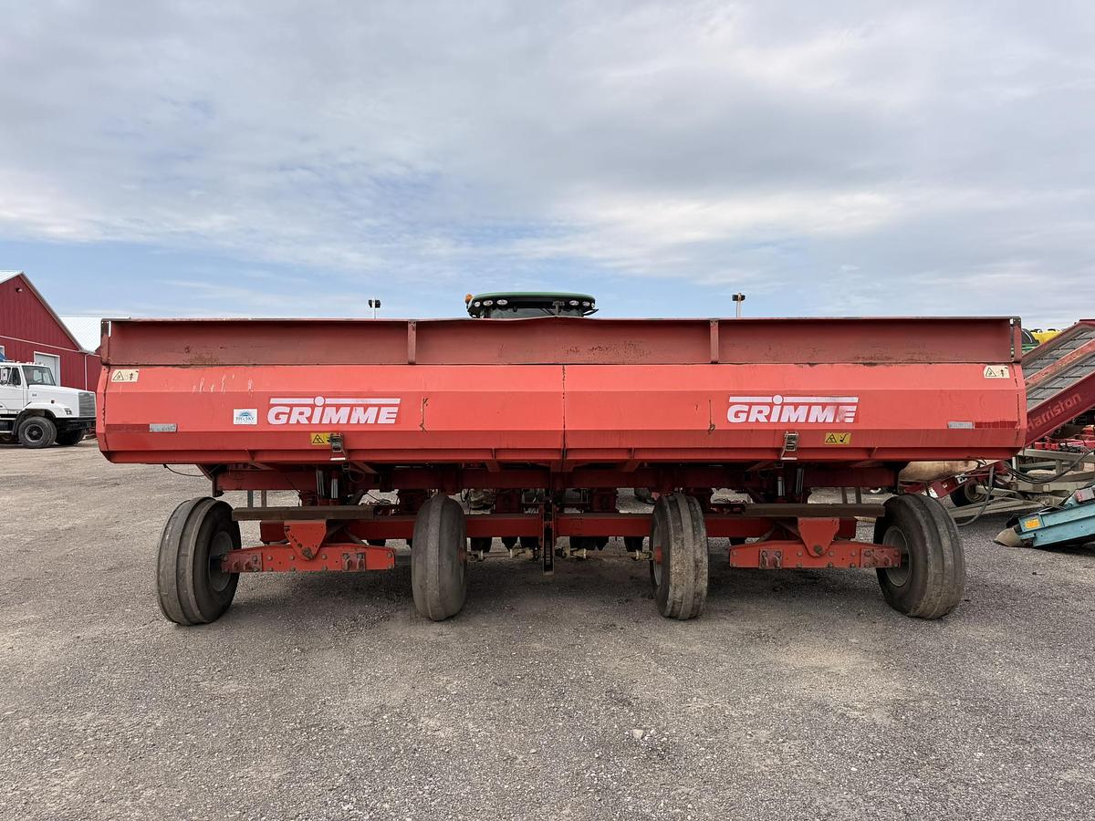 Used 2002 Grimme GL36Z 6 Row Cup Planter