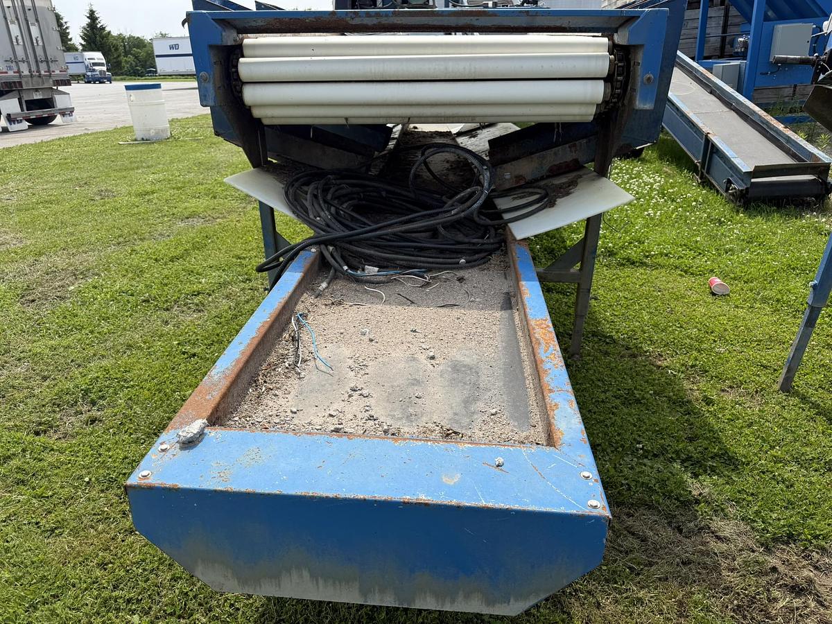 Used WBM 48" Grading Table With Trash Conveyor