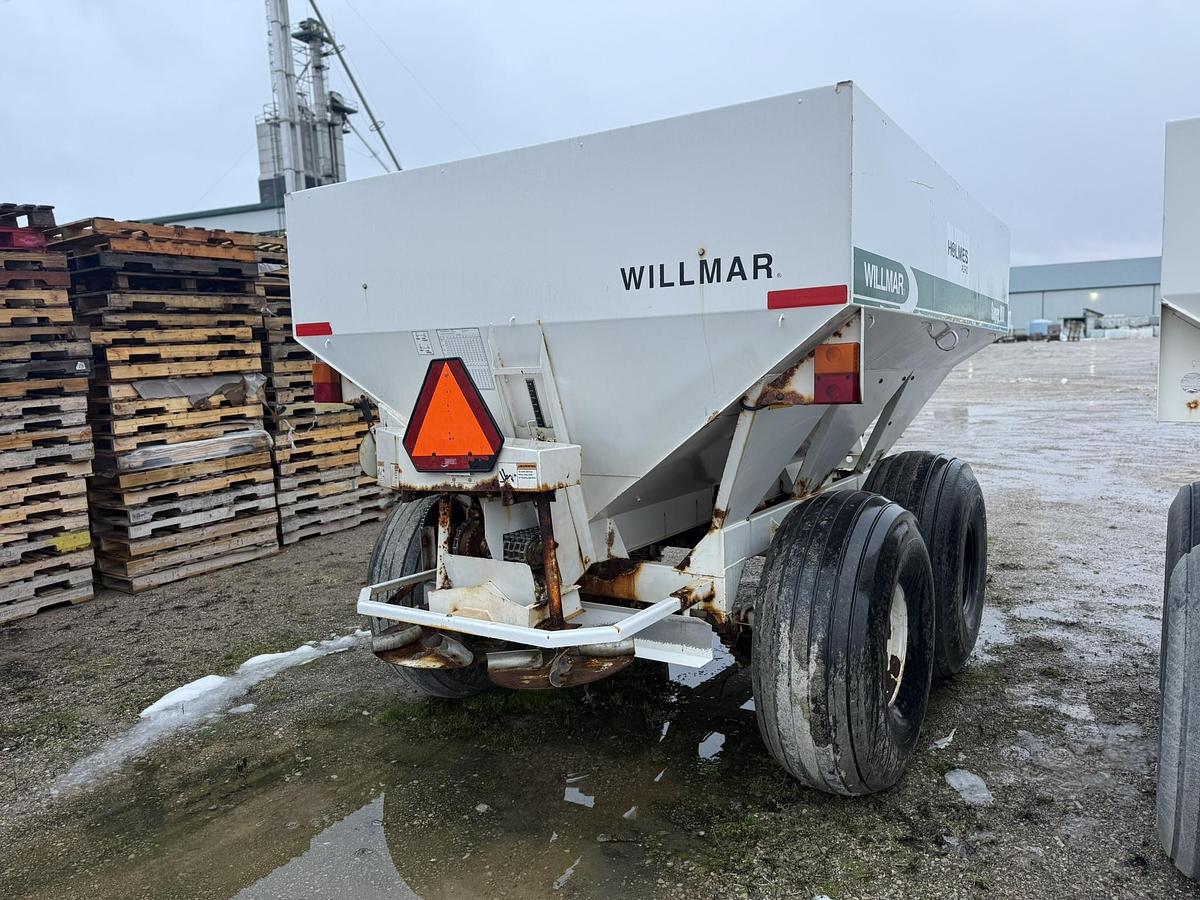 Used Willmar Super 800