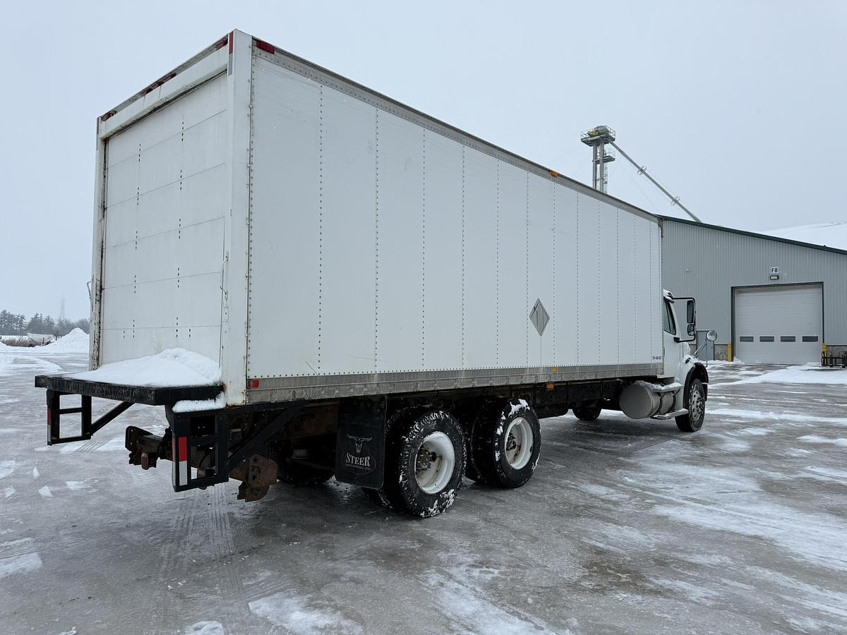 Used 2007 Freightliner Business Class M2, Cat C11, 10 SPeed, 26' Van Body