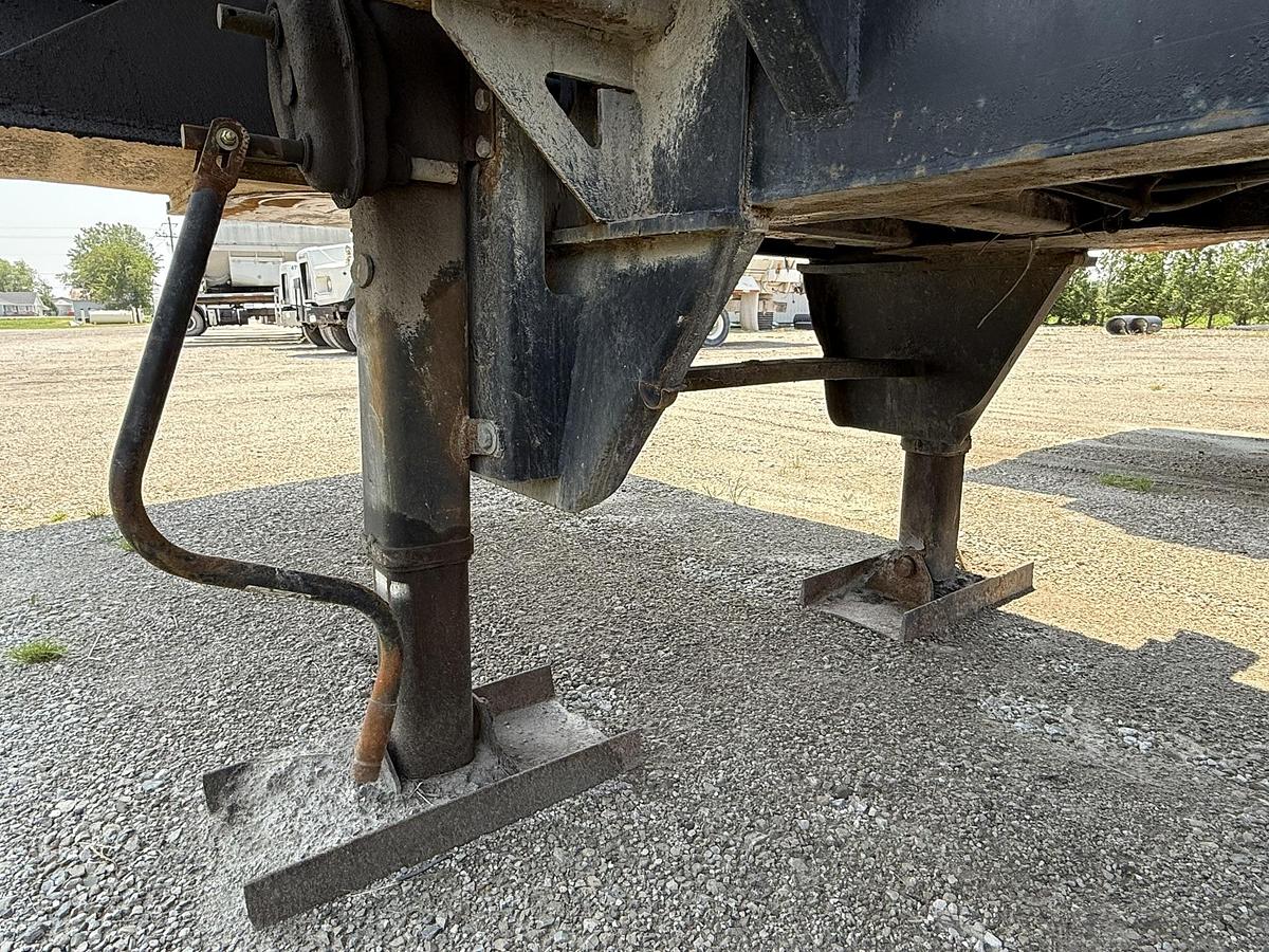 Used Alliston Machinery 40' Live Bottom Produce Trailer