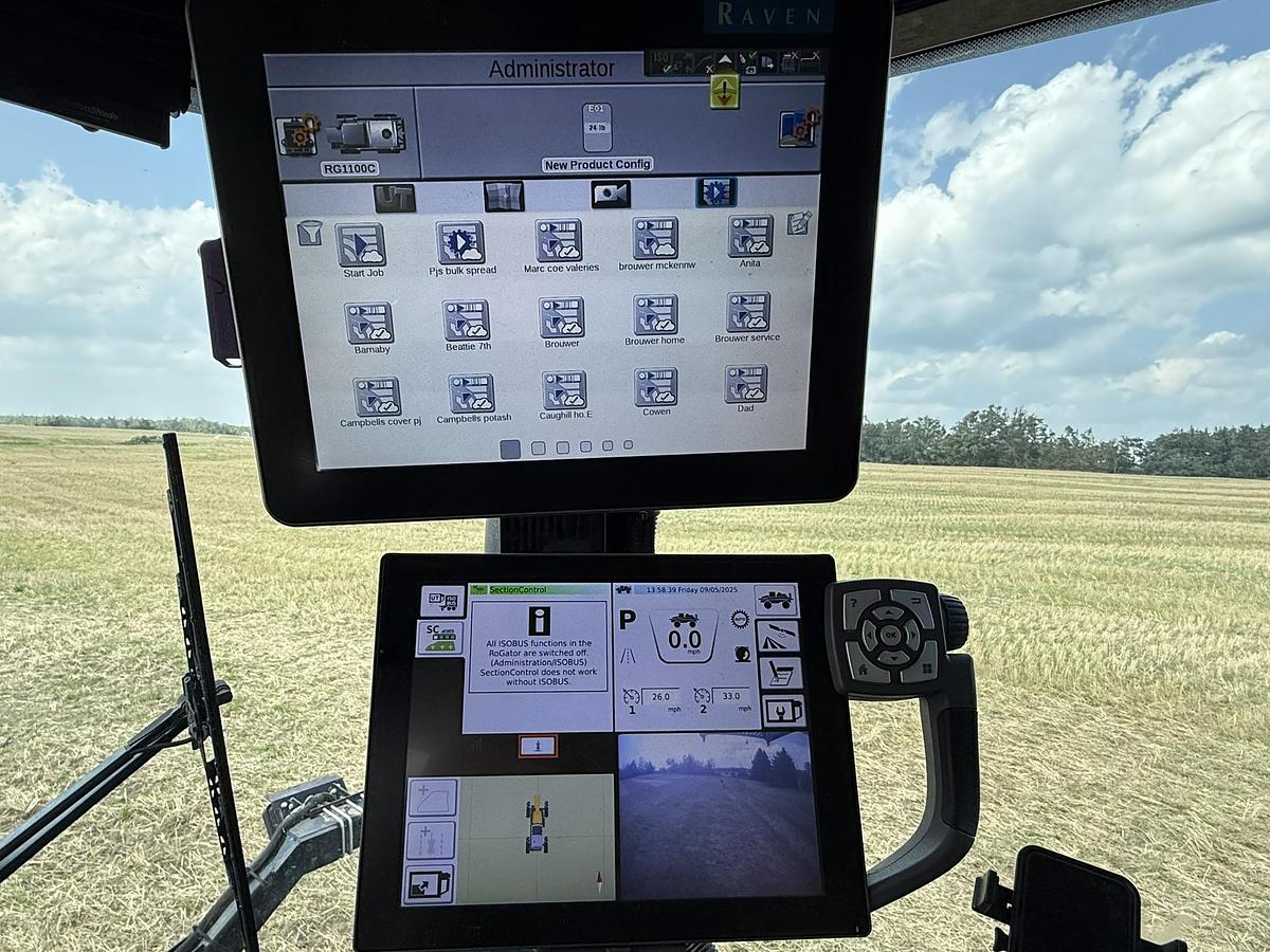 Used Agco 1100C, Amazone Zg-TS 100001 Speader