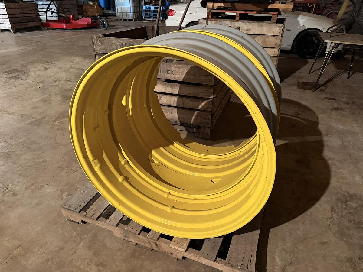 Used Snap-On Dual Rims 15.5x38