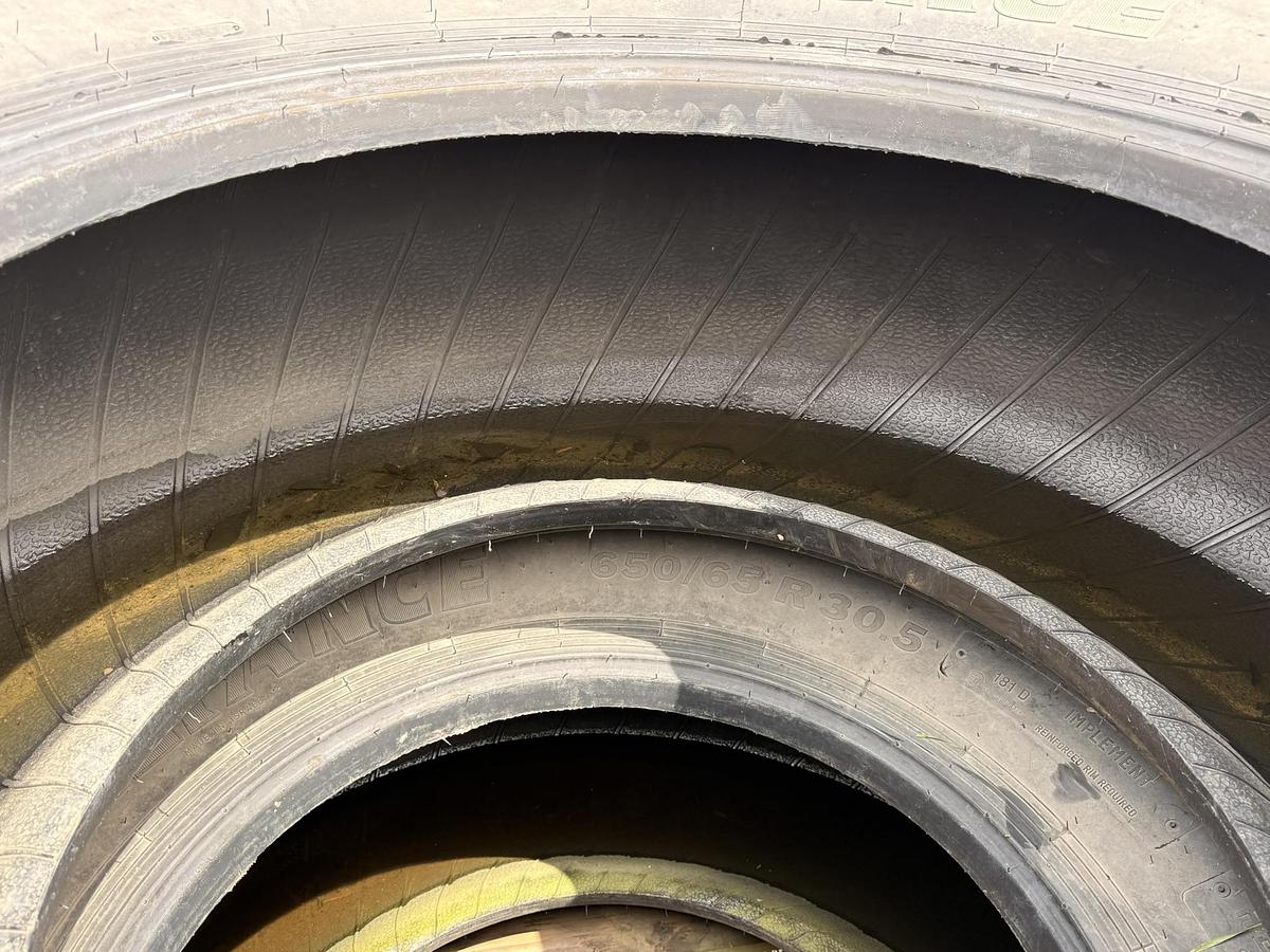 Used Alliance 650/65R30.5 Floater Tires
